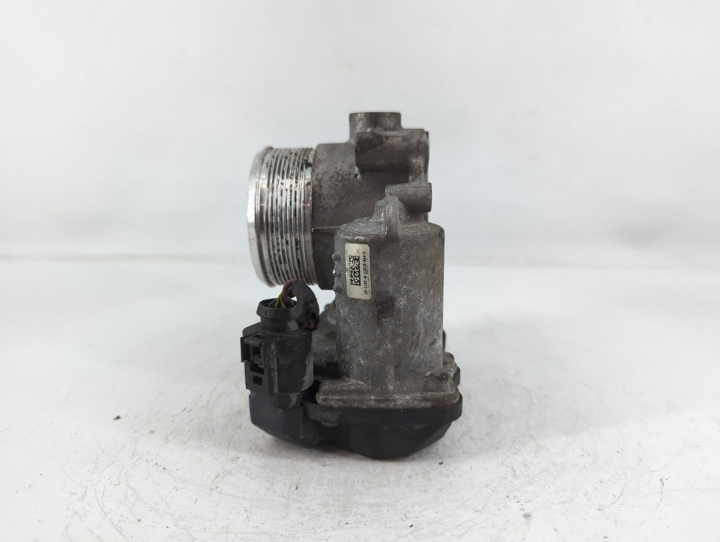 2007-2016 Volkswagen Eos Throttle Body P/N:06F 133 062 Q Fits OEM Used Auto Parts - Oemusedautoparts1.com