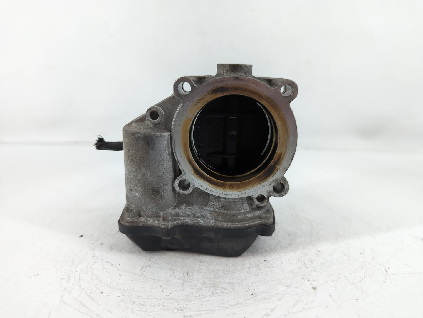 2007-2016 Volkswagen Eos Throttle Body P/N:06F 133 062 Q Fits OEM Used Auto Parts - Oemusedautoparts1.com