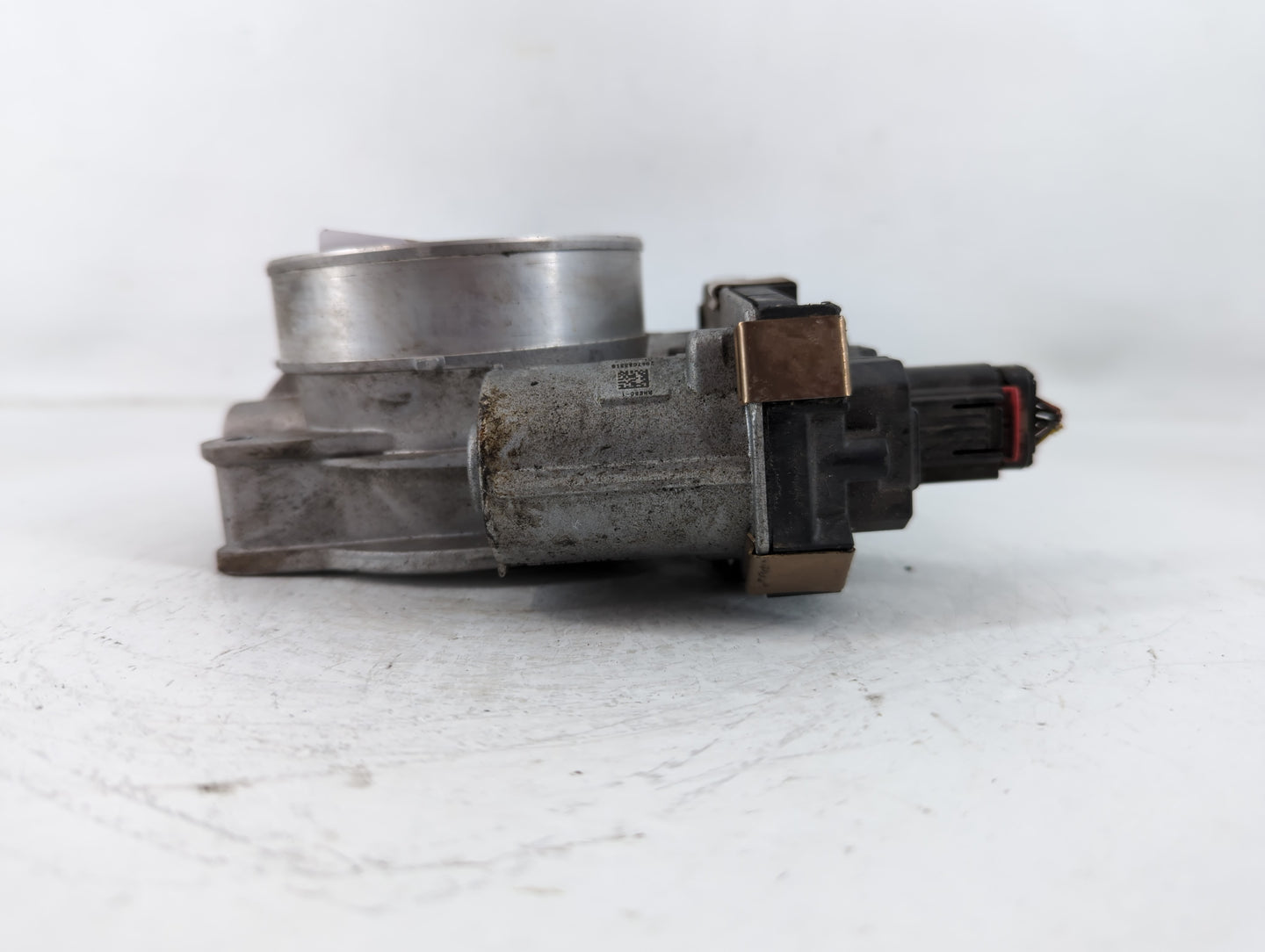 2015-2022 Chevrolet Tahoe Throttle Body P/N:12678224 Fits Fits 2014 2015 2016 2017 2018 2019 2020 2021 2022 OEM Used Auto Parts - Oemusedautoparts1.com