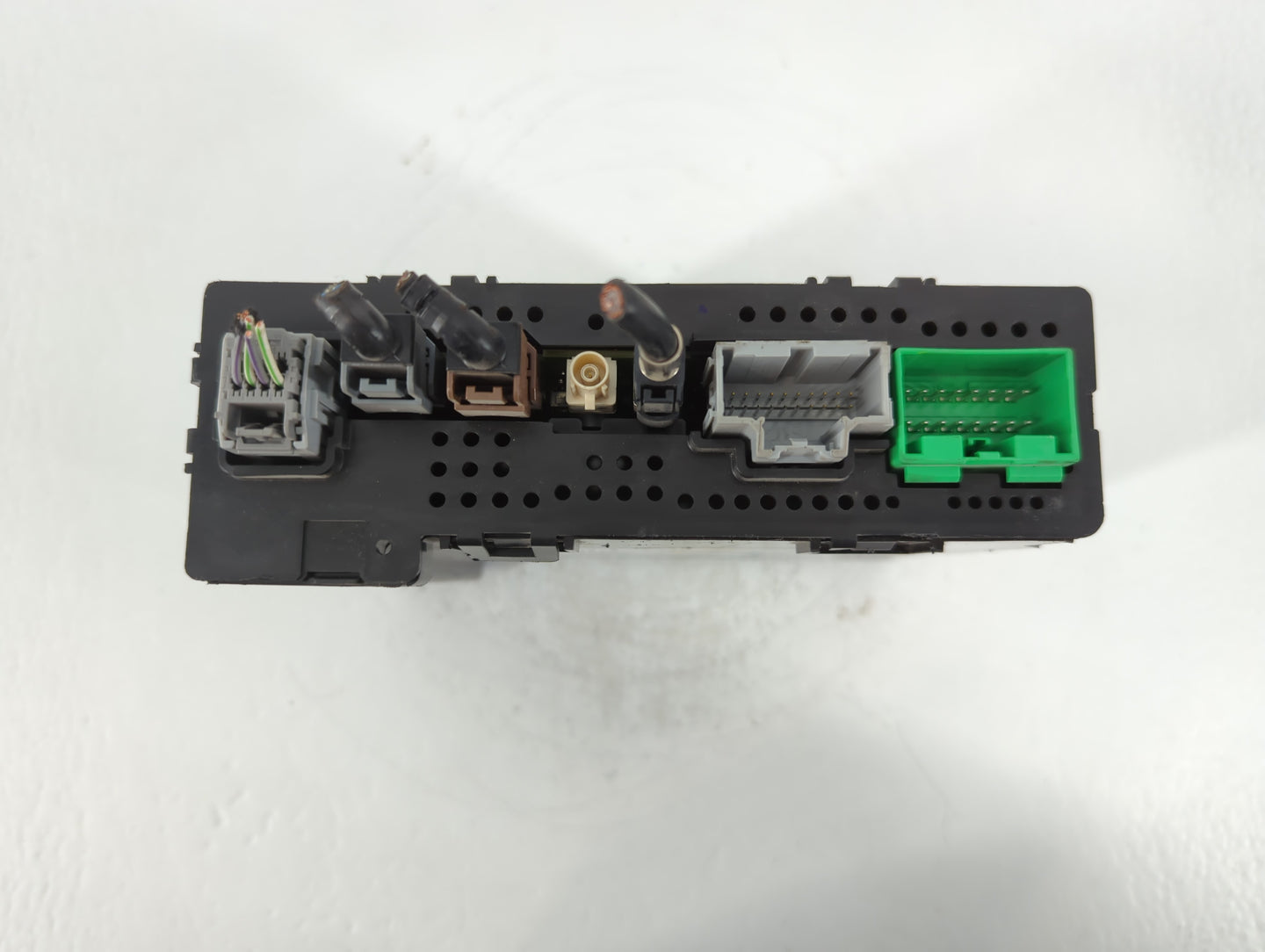 2017-2018 Chevrolet Silverado 1500 Radio AM FM Cd Player Receiver Replacement P/N:84102328 Fits Fits 2017 2018 2019 OEM Used Auto Parts - Oemusedautoparts1.com