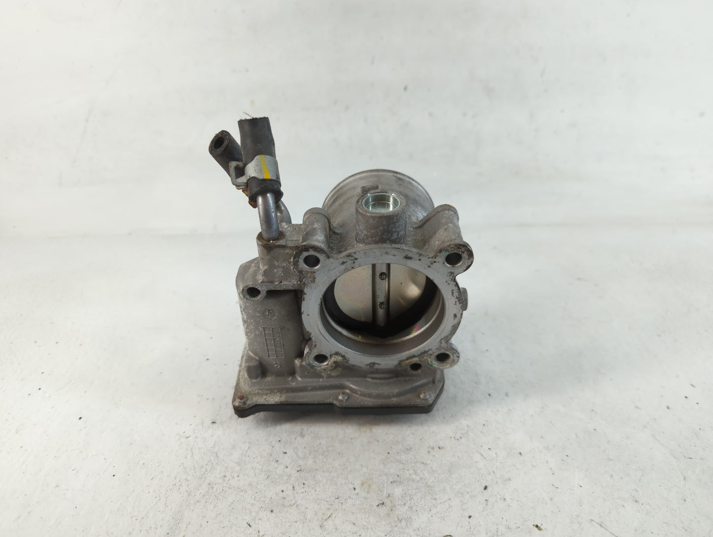 2018-2021 Hyundai Kona Throttle Body P/N:35100-2E400 Fits Fits 2012 2013 2014 2015 2016 2018 2019 2020 2021 OEM Used Auto Parts - Oemusedautoparts1.com