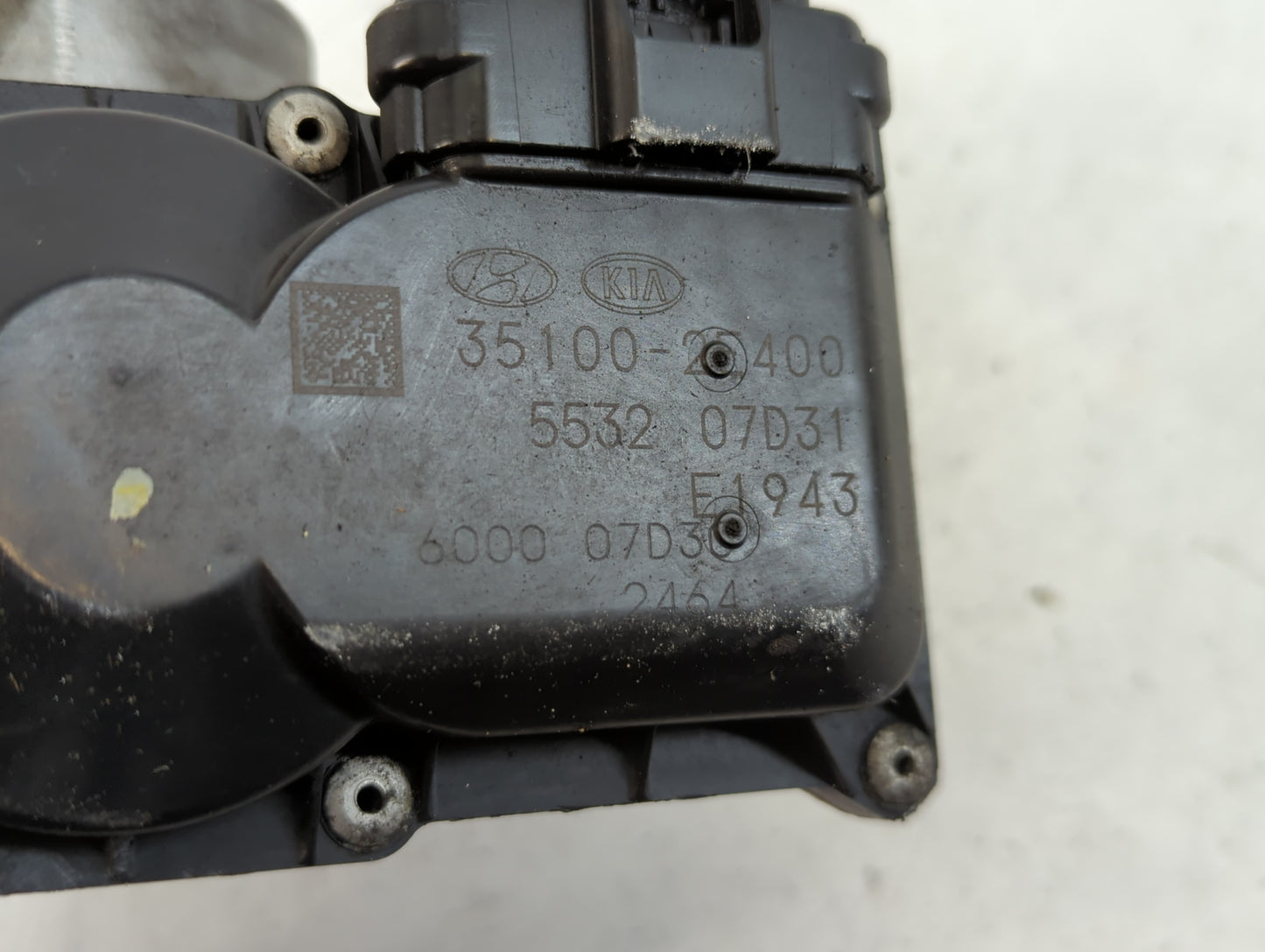 2018-2021 Hyundai Kona Throttle Body P/N:35100-2E400 Fits Fits 2012 2013 2014 2015 2016 2018 2019 2020 2021 OEM Used Auto Parts - Oemusedautoparts1.com