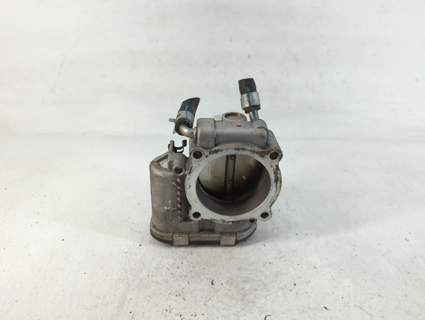 2016-2020 Kia Sorento Throttle Body P/N:35100-2G600 Fits Fits 2015 2016 2017 2018 2019 2020 2021 OEM Used Auto Parts - Oemusedautoparts1.com