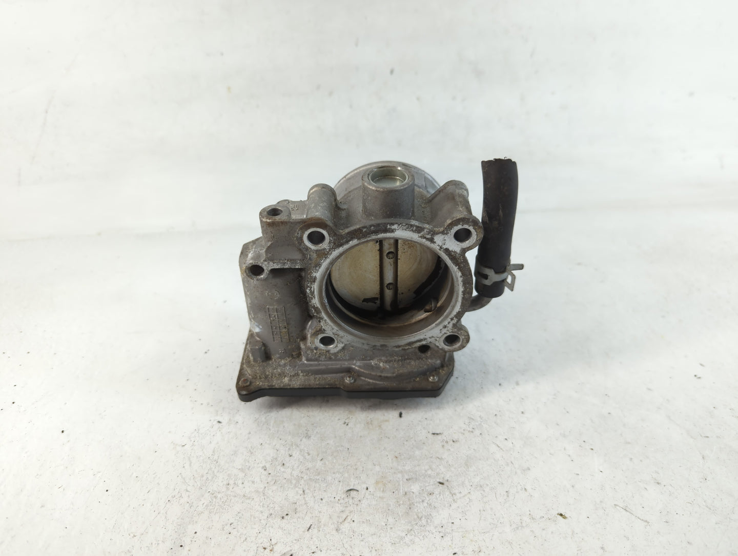 2011-2020 Hyundai Elantra Throttle Body P/N:35100-2E710 Fits Fits 2011 2012 2013 2014 2015 2016 2017 2018 2019 2020 2021 OEM Used Auto Parts - Oemusedautoparts1.com