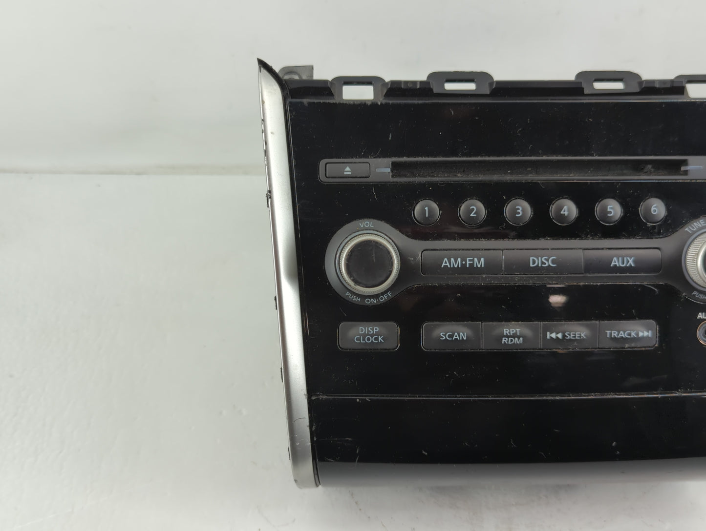 2016 Nissan Pathfinder Radio AM FM Cd Player Receiver Replacement P/N:28185 3KA1A 27760 9PF0A Fits Fits 2017 OEM Used Auto Parts - Oemusedautoparts1.com