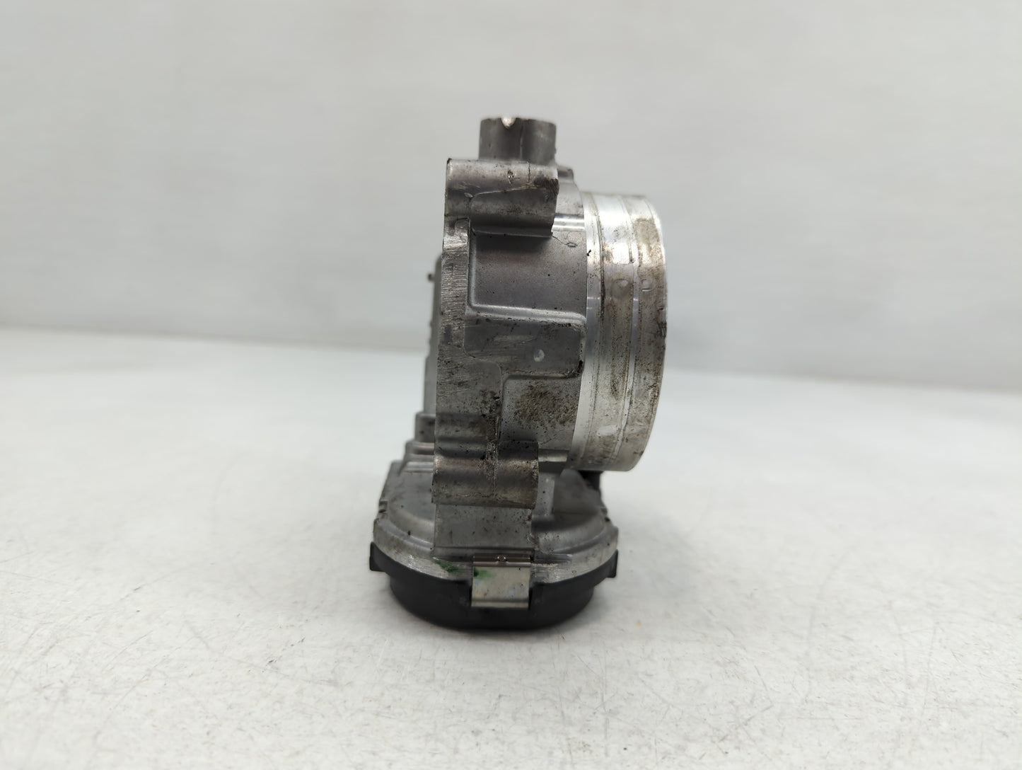2011-2017 Chrysler 200 Throttle Body P/N:0 280 750 570 05184349AC Fits OEM Used Auto Parts - Oemusedautoparts1.com