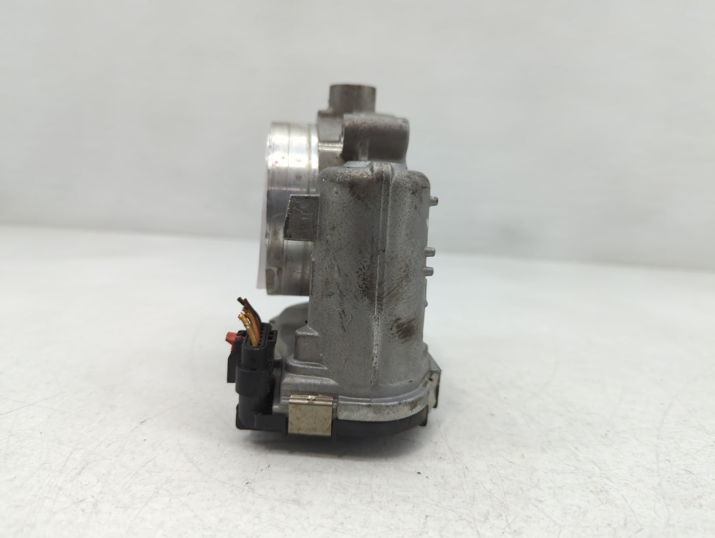 2011-2017 Chrysler 200 Throttle Body P/N:0 280 750 570 05184349AC Fits OEM Used Auto Parts - Oemusedautoparts1.com