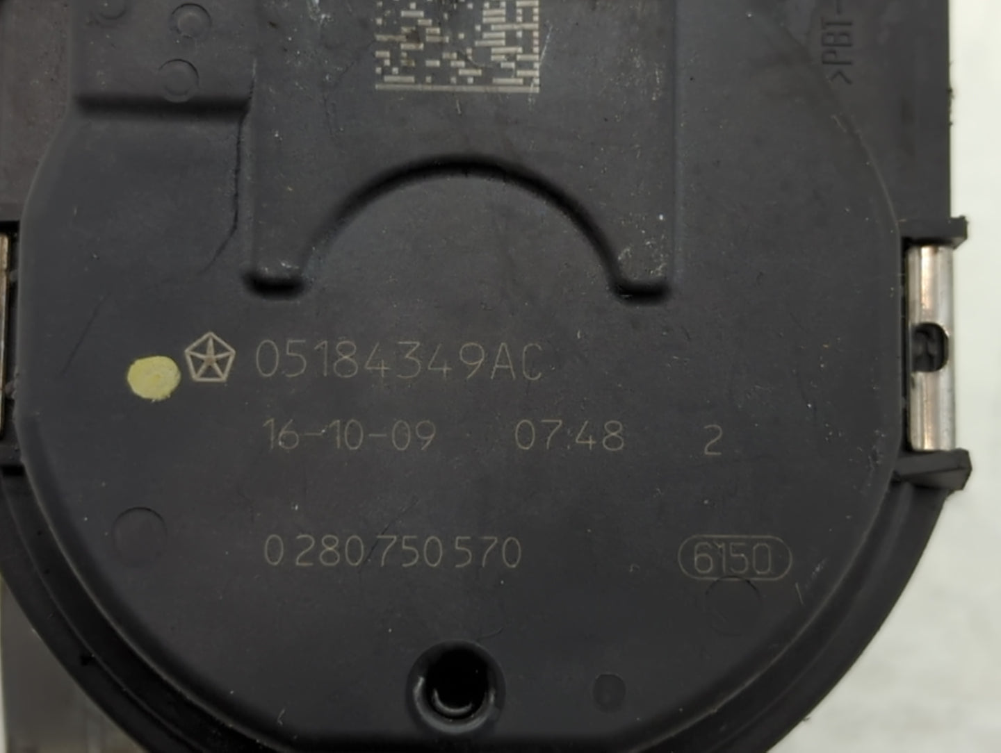 2011-2017 Chrysler 200 Throttle Body P/N:0 280 750 570 05184349AC Fits OEM Used Auto Parts - Oemusedautoparts1.com