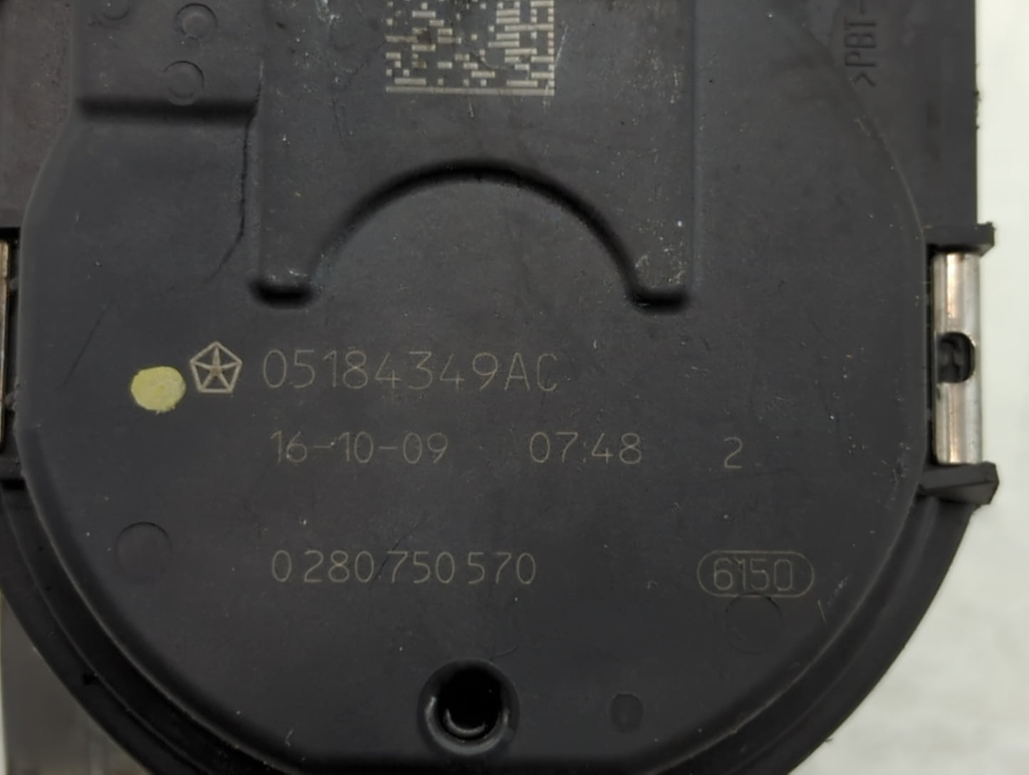 2011-2017 Chrysler 200 Throttle Body P/N:0 280 750 570 05184349AC Fits OEM Used Auto Parts - Oemusedautoparts1.com