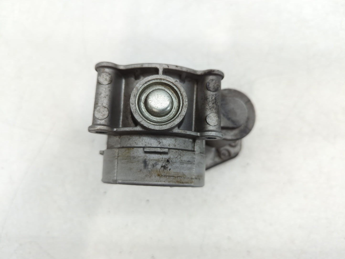2013-2020 Ford Fusion Throttle Body P/N:DS7E-9F991-AF Fits Fits 2013 2014 2015 2016 2017 2018 2019 2020 2021 2022 OEM Used Auto Parts - Oemusedautoparts1.com