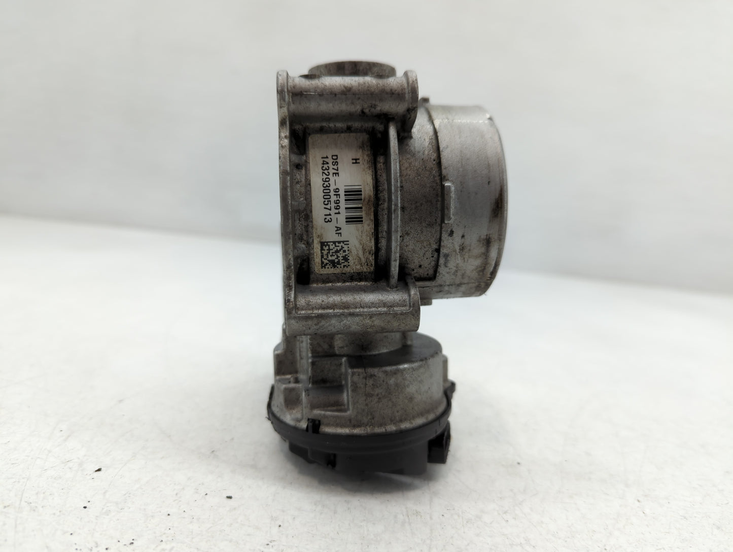 2013-2020 Ford Fusion Throttle Body P/N:DS7E-9F991-AF Fits Fits 2013 2014 2015 2016 2017 2018 2019 2020 2021 2022 OEM Used Auto Parts - Oemusedautoparts1.com