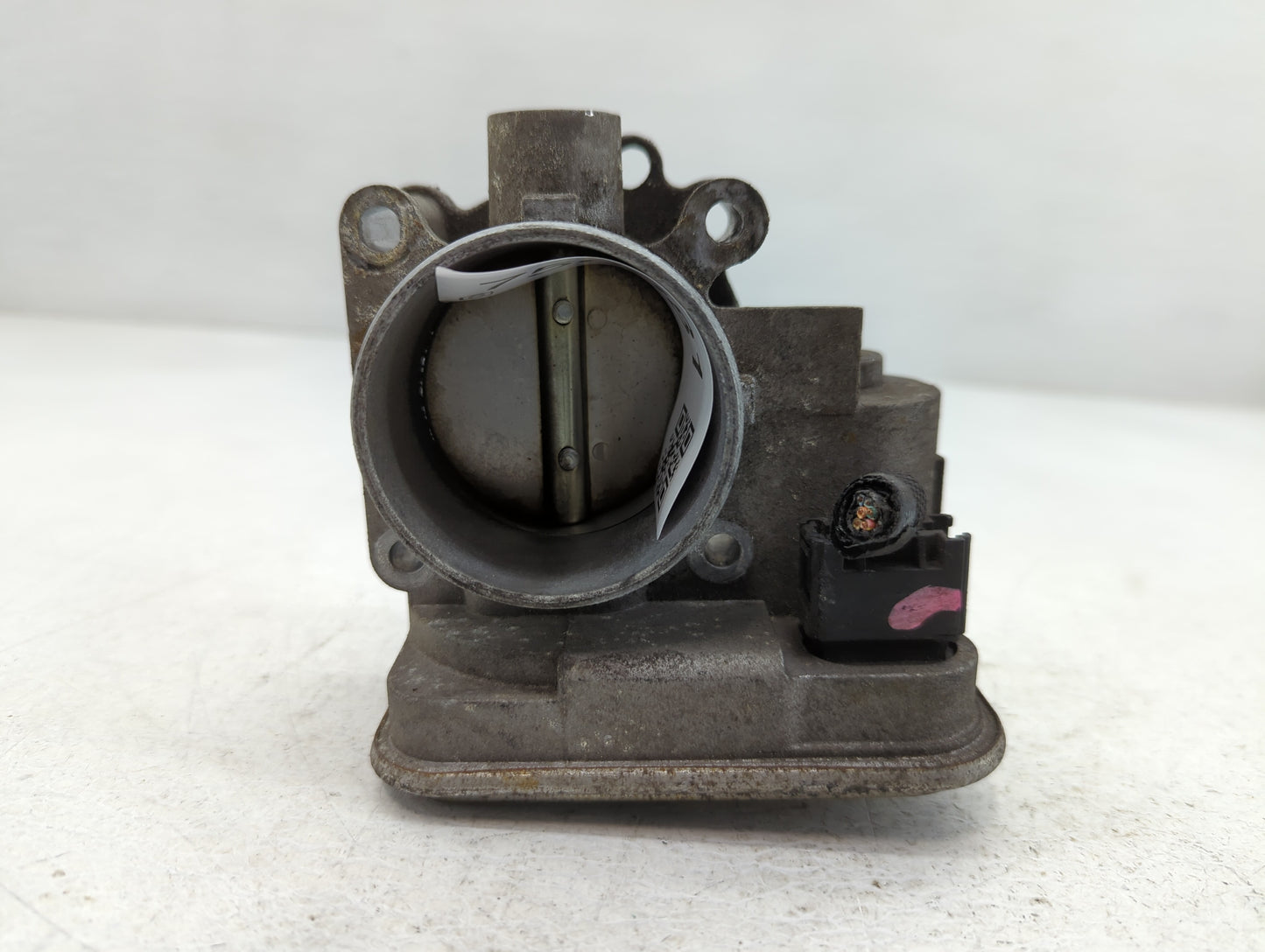 2007-2017 Jeep Patriot Throttle Body P/N:5429090 Fits Fits 2007 2008 2009 2010 2011 2012 2013 2014 2015 2016 2017 2018 OEM Used Auto Parts - Oemusedautoparts1.com