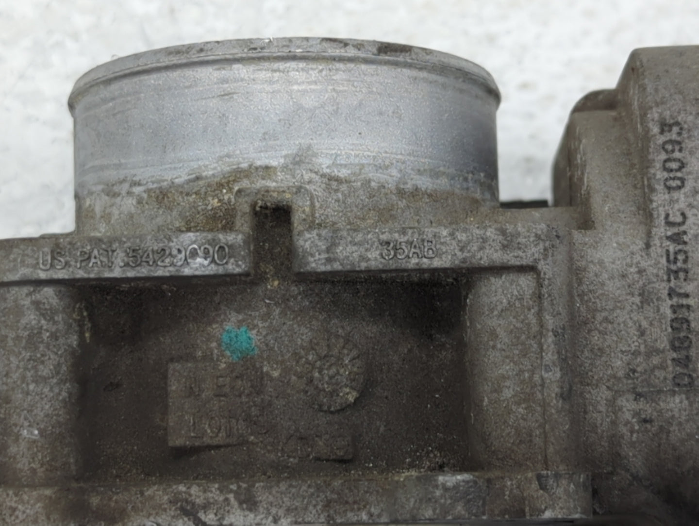 2007-2017 Jeep Patriot Throttle Body P/N:5429090 Fits Fits 2007 2008 2009 2010 2011 2012 2013 2014 2015 2016 2017 2018 OEM Used Auto Parts - Oemusedautoparts1.com