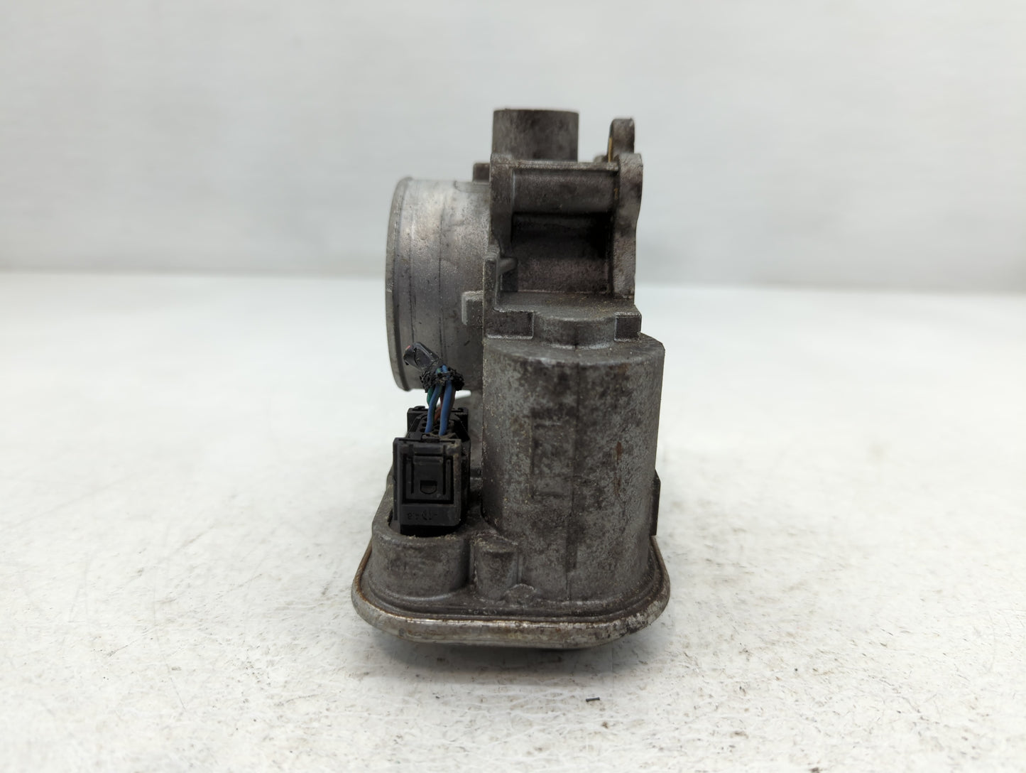 2017 Jeep Compass Throttle Body P/N:35AB 5429090 Fits Fits 2007 2008 2009 2010 2011 2012 2013 2014 2015 2016 2018 OEM Used Auto Parts - Oemusedautoparts1.com