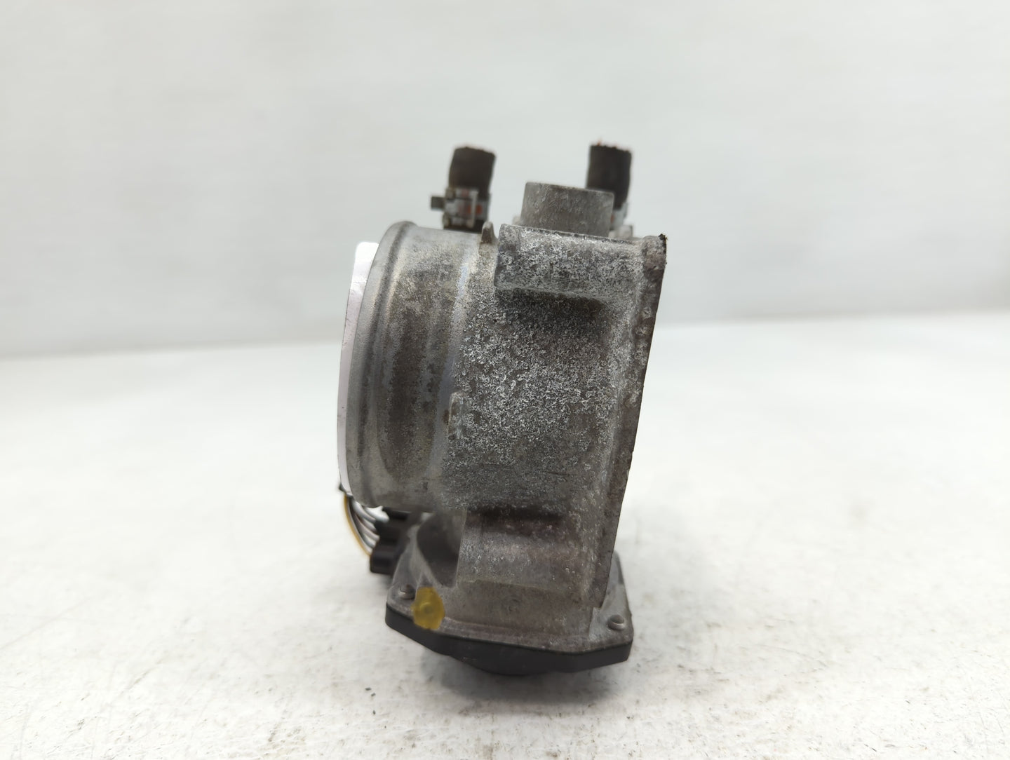 2007-2018 Lexus Es350 Throttle Body P/N:22030-31030 Fits OEM Used Auto Parts - Oemusedautoparts1.com