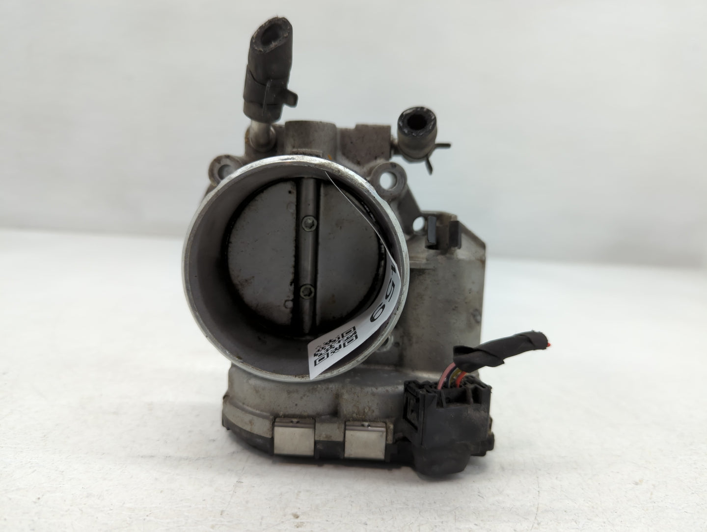 2011-2015 Kia Optima Throttle Body P/N:35100-2G700 Fits Fits 2011 2012 2013 2014 2015 2016 OEM Used Auto Parts - Oemusedautoparts1.com