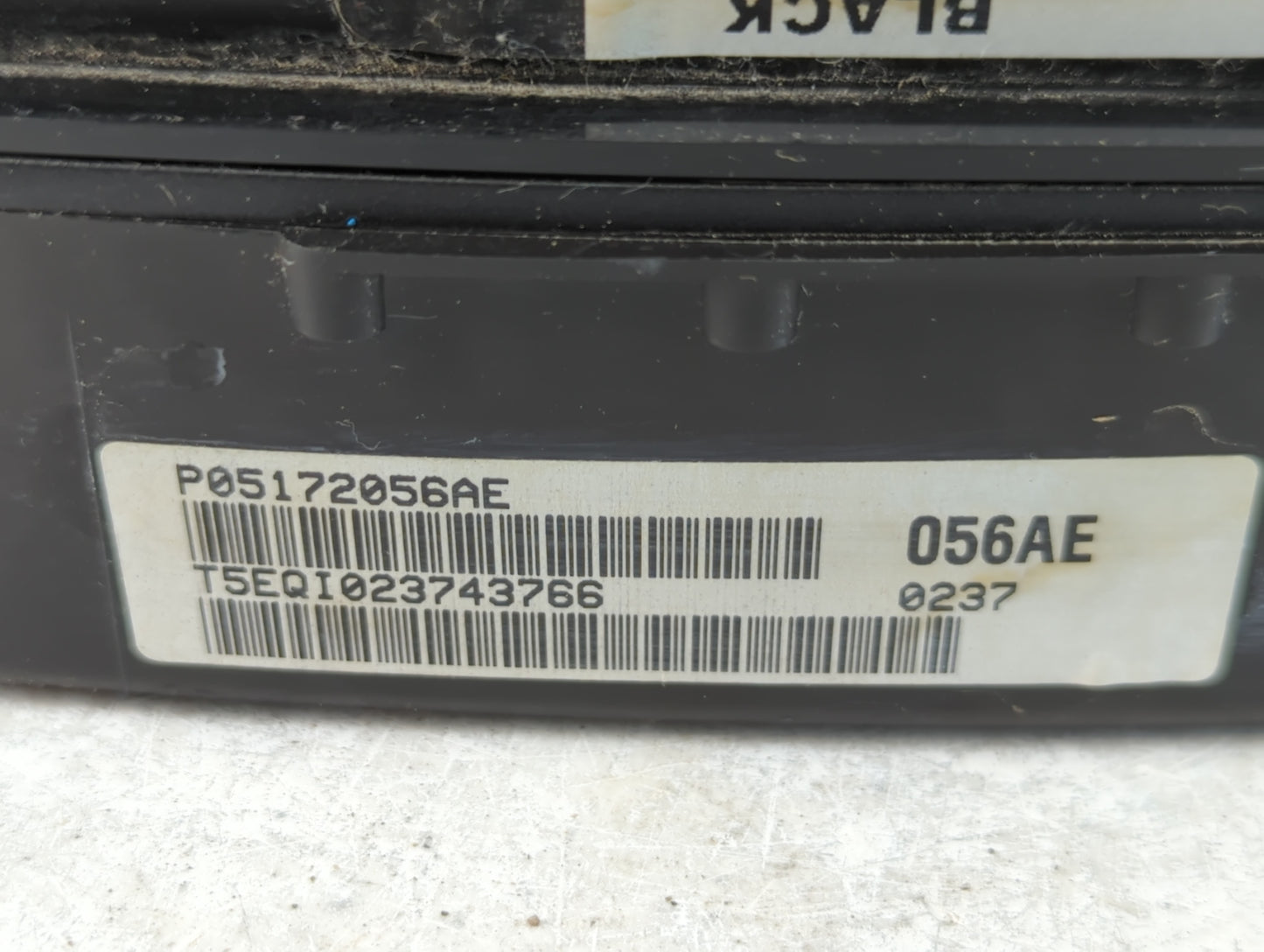 2007 Chrysler 300 Instrument Cluster Speedometer Gauges P/N:P05172056AE Fits OEM Used Auto Parts - Oemusedautoparts1.com