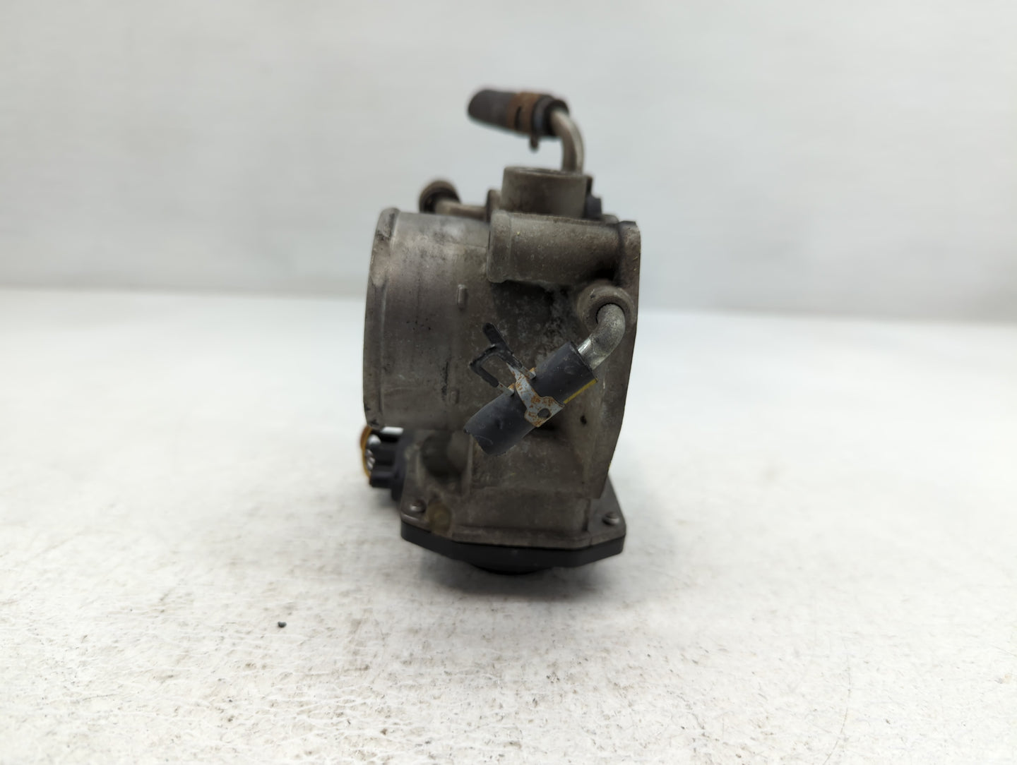 2007-2011 Toyota Camry Throttle Body P/N:22030-0H030 Fits Fits 2006 2007 2008 2009 2010 2011 2012 2013 2014 2015 OEM Used Auto Parts - Oemusedautoparts1.com