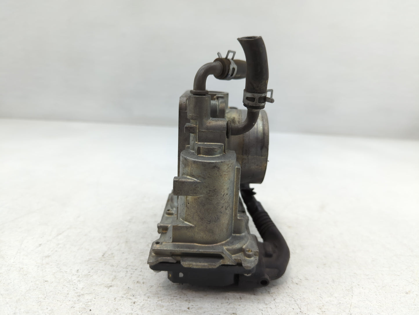 2012-2015 Honda Civic Throttle Body P/N:U22553815484 GMF3B Fits Fits 2012 2013 2014 2015 2016 2017 2018 2019 2020 2021 2022 OEM Used Auto Parts - Oemusedautoparts1.com