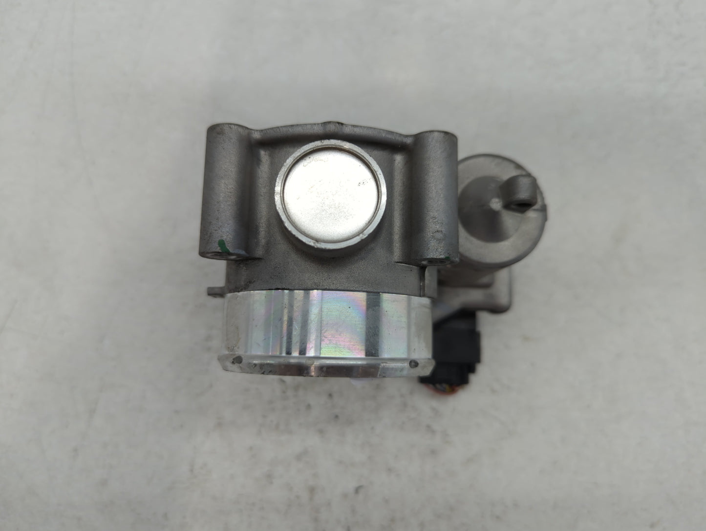 2022 Hyundai Tucson Throttle Body P/N:35100-2S000 Fits Fits 2020 2021 2023 OEM Used Auto Parts - Oemusedautoparts1.com