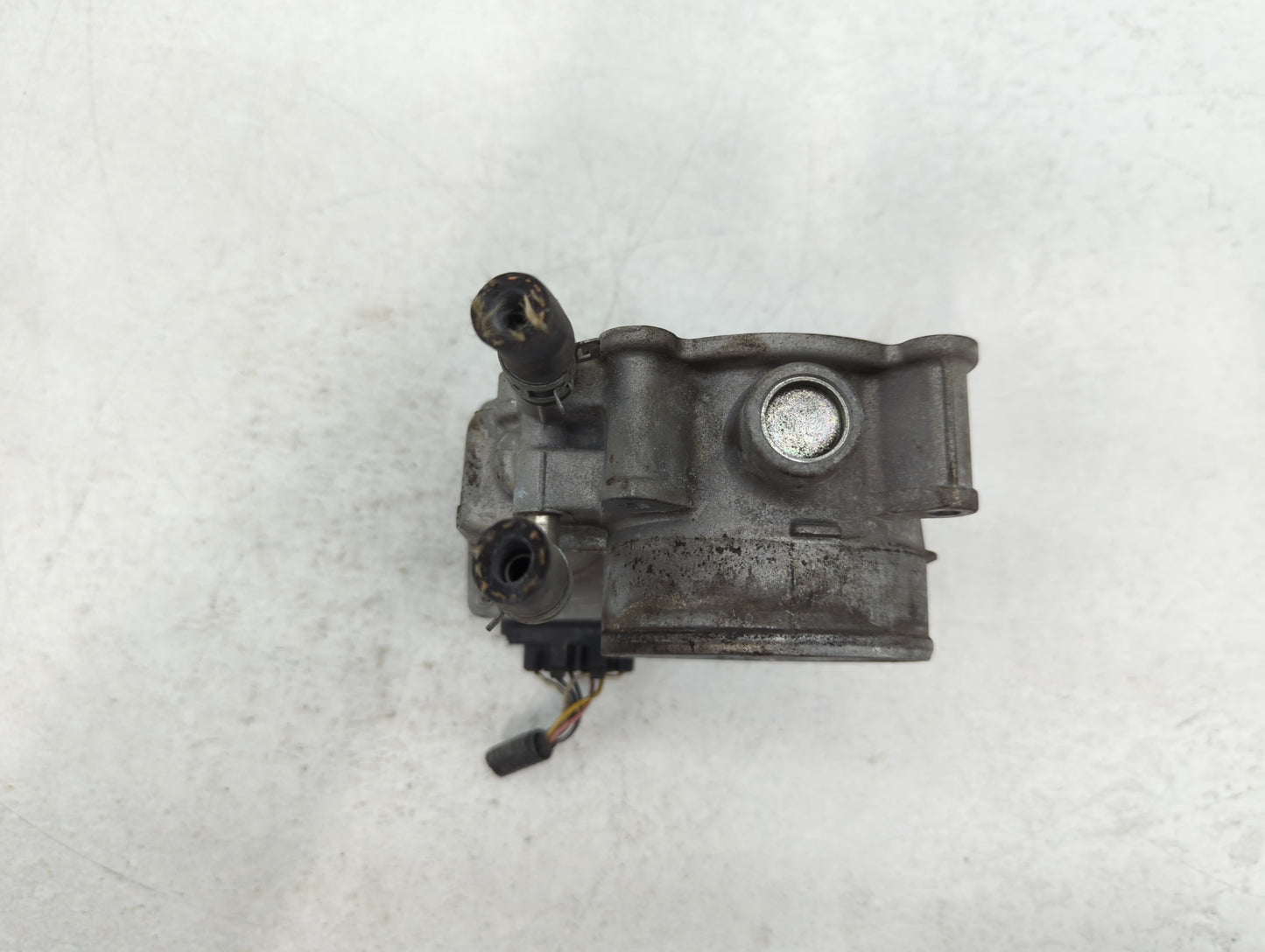 2007-2016 Toyota Sienna Throttle Body P/N:22030-0P050 Fits OEM Used Auto Parts - Oemusedautoparts1.com