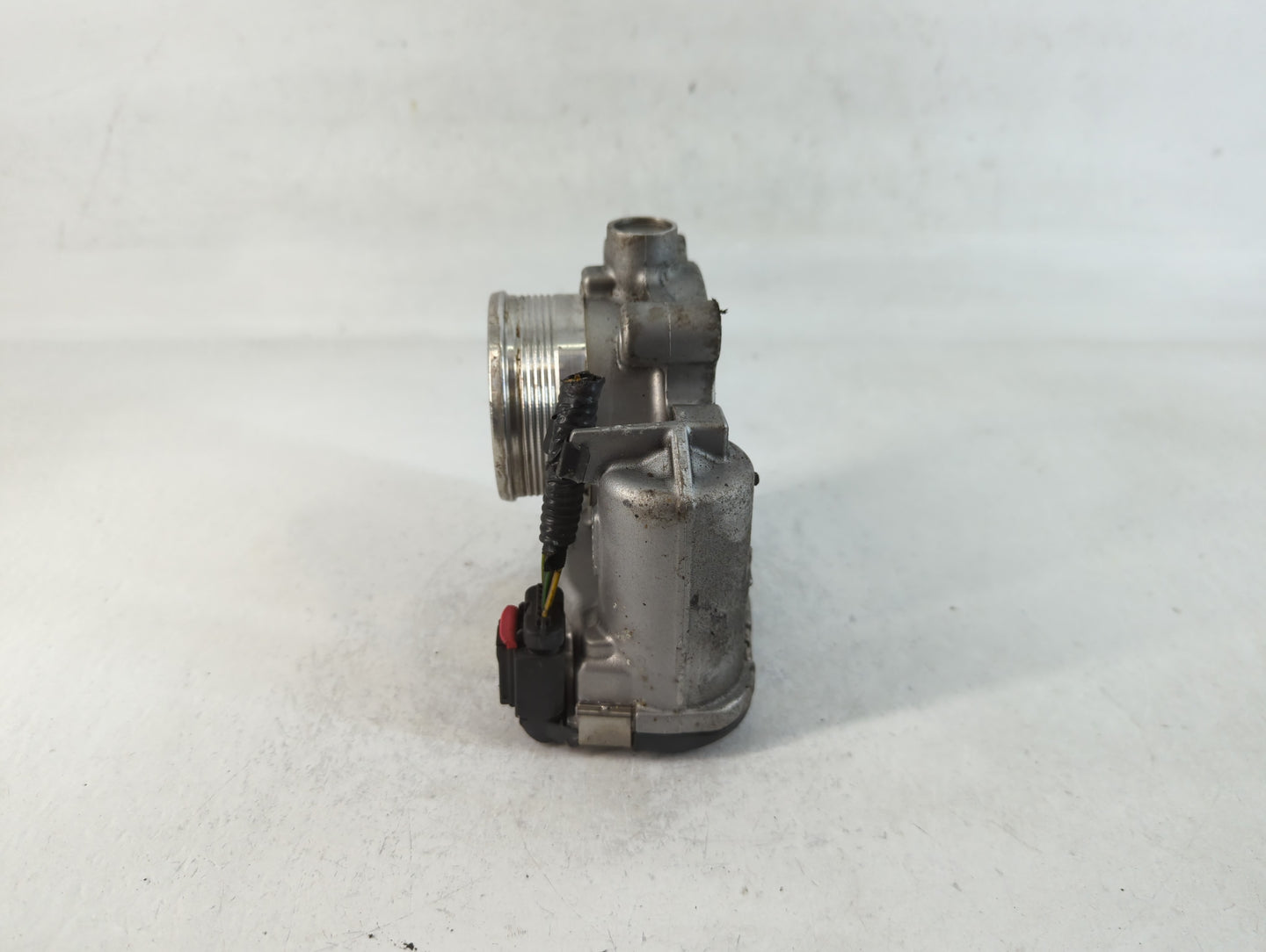 2017-2020 Lincoln Mkz Throttle Body P/N:DS7E-9F991-BB Fits Fits 2014 2015 2016 2017 2018 2019 2020 2021 2022 OEM Used Auto Parts - Oemusedautoparts1.com