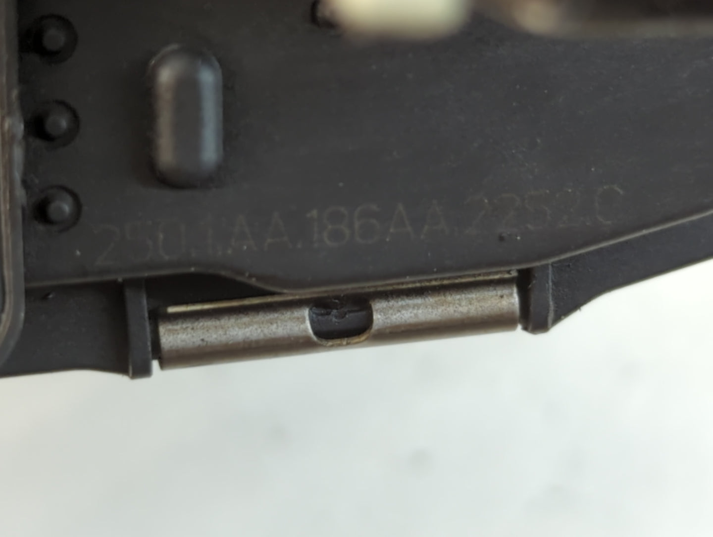 2008-2012 Chevrolet Malibu Throttle Body P/N:186AA2252C Fits Fits 2007 2008 2009 2010 2011 2012 OEM Used Auto Parts - Oemusedautoparts1.com