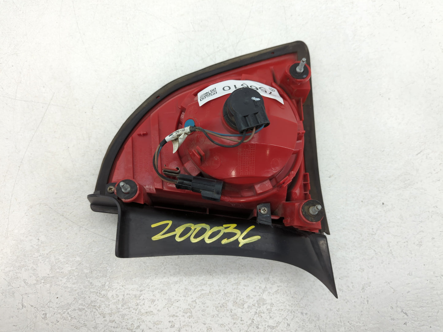 2008-2012 Chevrolet Malibu Tail Light Assembly Driver Left OEM P/N:20914363 Fits Fits 2008 2009 2010 2011 2012 OEM Used Auto Parts - Oemusedautoparts1.com