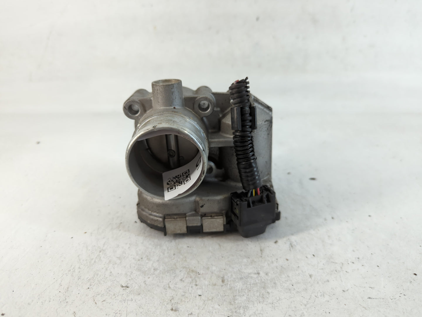 2013-2017 Fiat 500 Throttle Body P/N:0 280 750 568 Fits Fits 2013 2014 2015 2016 2017 OEM Used Auto Parts - Oemusedautoparts1.com