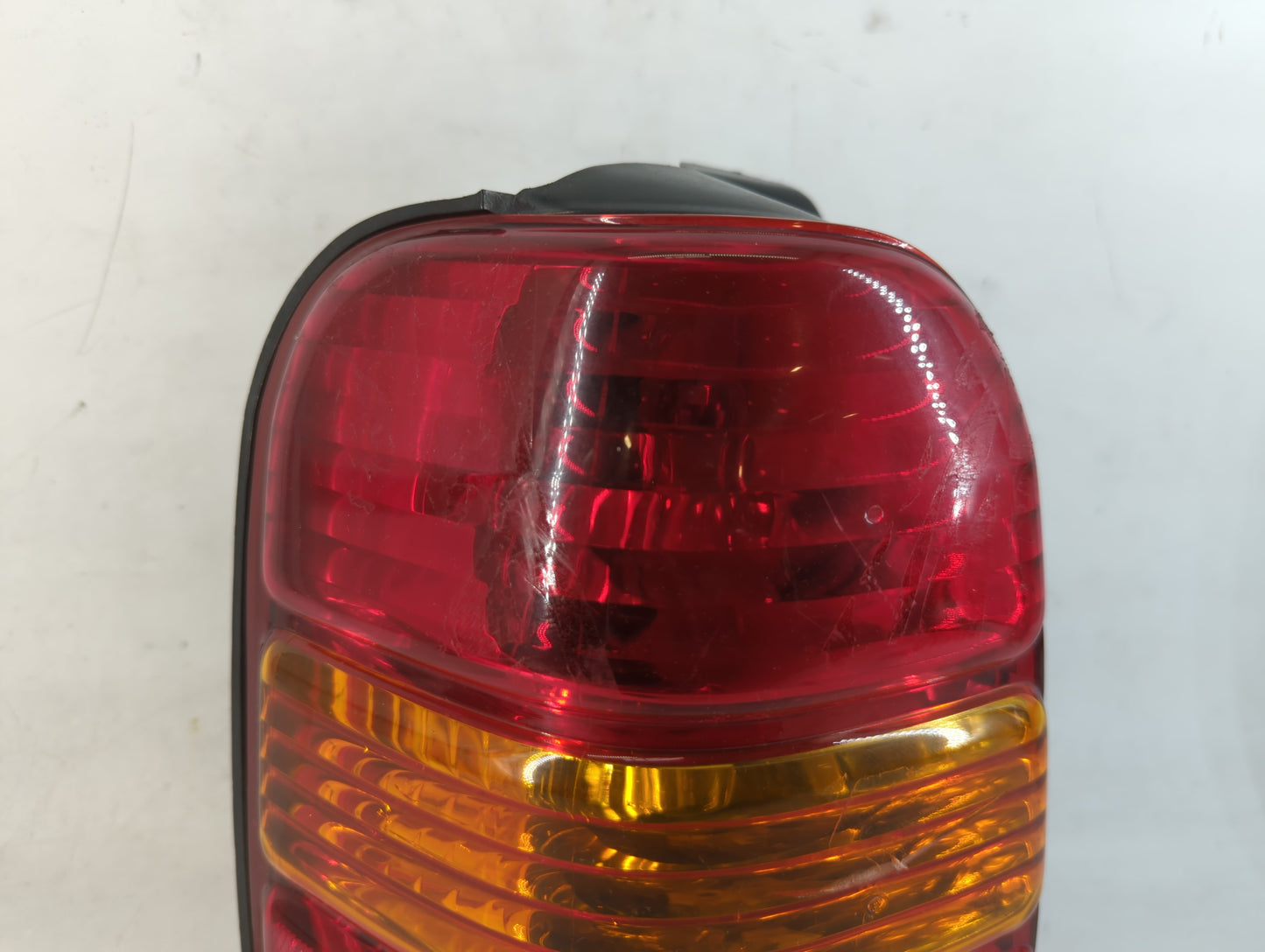 2001-2007 Ford Escape Tail Light Assembly Driver Left OEM P/N:2U5A-13411-AB Fits Fits 2001 2002 2003 2004 2005 2006 2007 OEM Used Auto Parts - Oemusedautoparts1.com