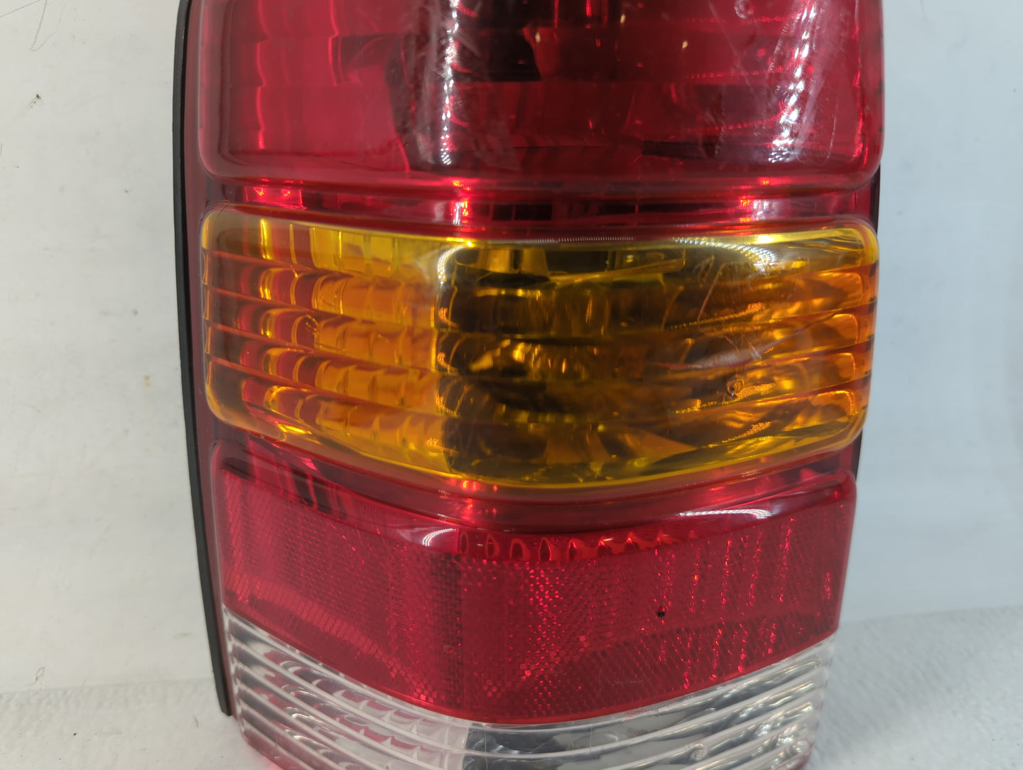 2001-2007 Ford Escape Tail Light Assembly Driver Left OEM P/N:2U5A-13411-AB Fits Fits 2001 2002 2003 2004 2005 2006 2007 OEM Used Auto Parts - Oemusedautoparts1.com