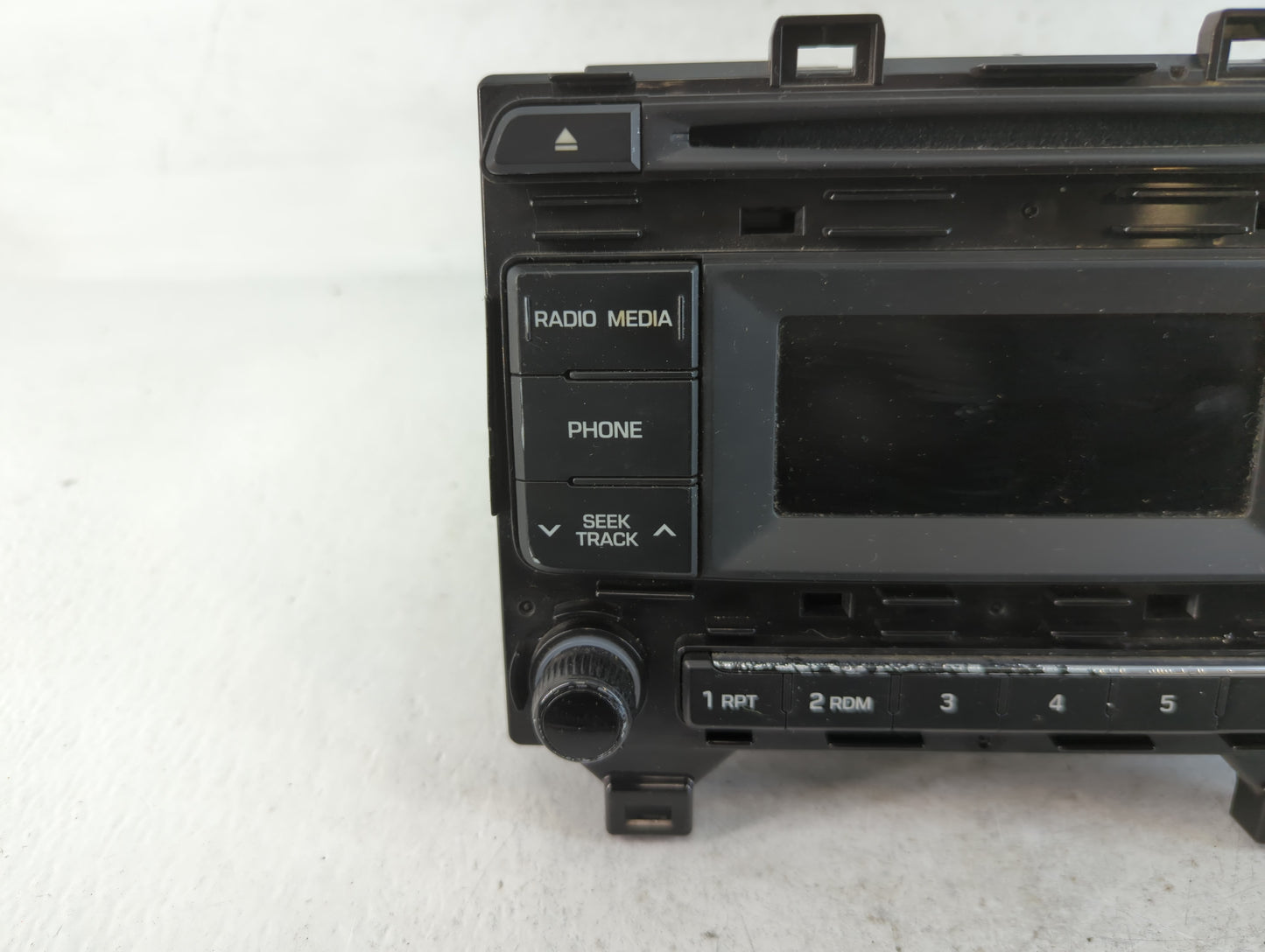 2015 Hyundai Sonata Radio AM FM Cd Player Receiver Replacement P/N:96170-C20004X 96180-C20004X Fits OEM Used Auto Parts - Oemusedautoparts1.com