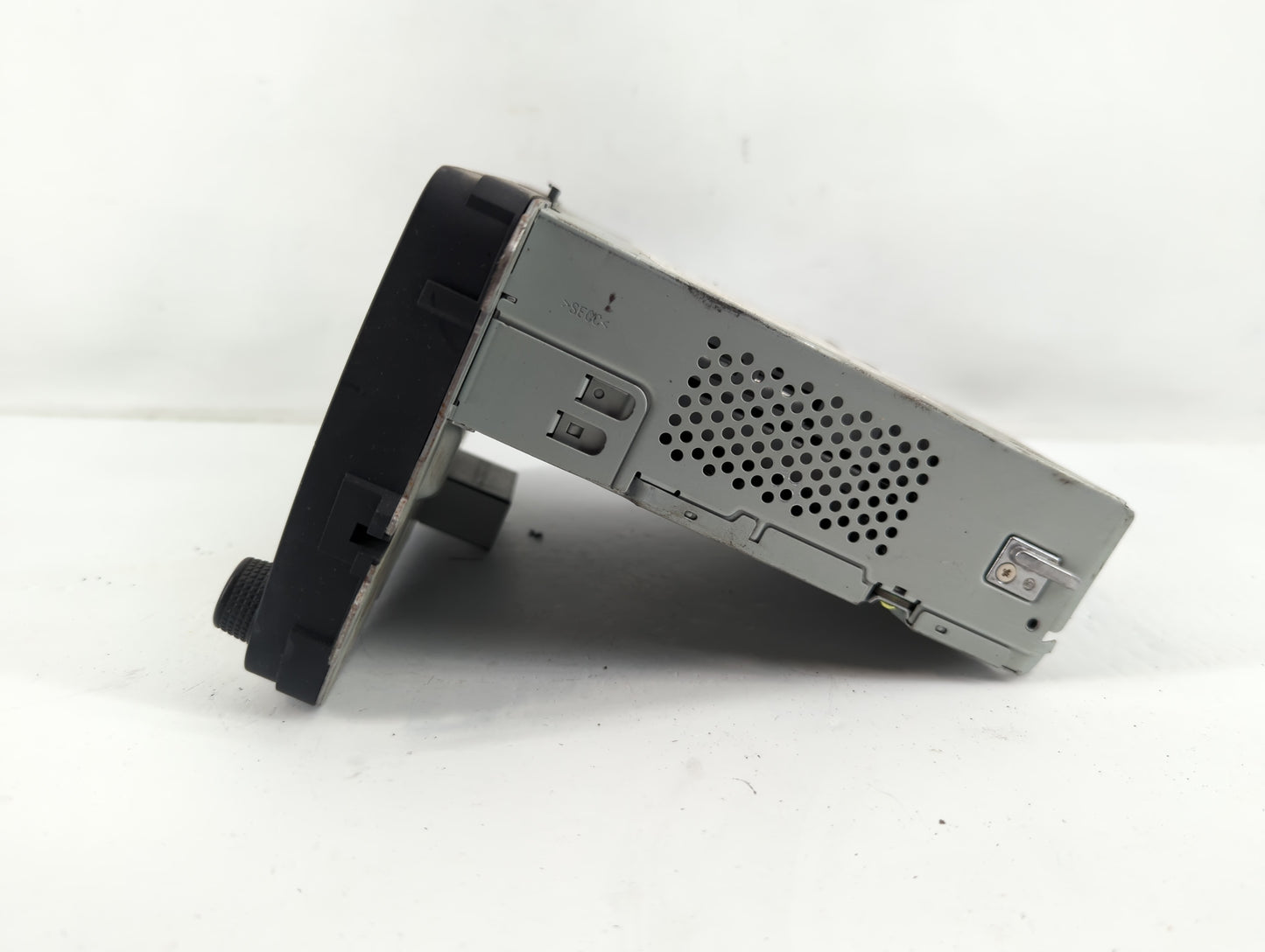 2017 Volkswagen Jetta Radio AM FM Cd Player Receiver Replacement P/N:561 035 150 A Fits OEM Used Auto Parts - Oemusedautoparts1.com
