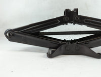 2008 Saturn Vue Spare Scissor Car Jack - Oemusedautoparts1.com