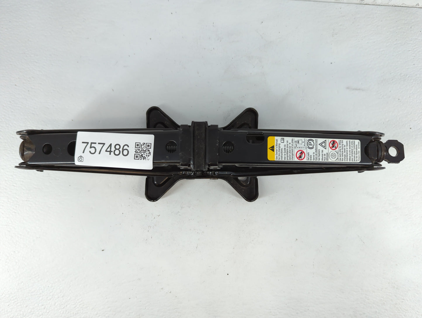 2008 Saturn Vue Spare Scissor Car Jack - Oemusedautoparts1.com