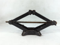 2005 Chrysler 300 Spare Scissor Car Jack - Oemusedautoparts1.com