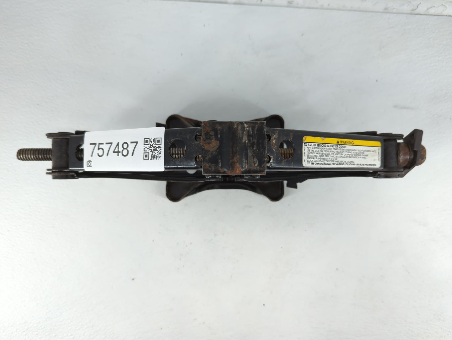 2005 Chrysler 300 Spare Scissor Car Jack - Oemusedautoparts1.com