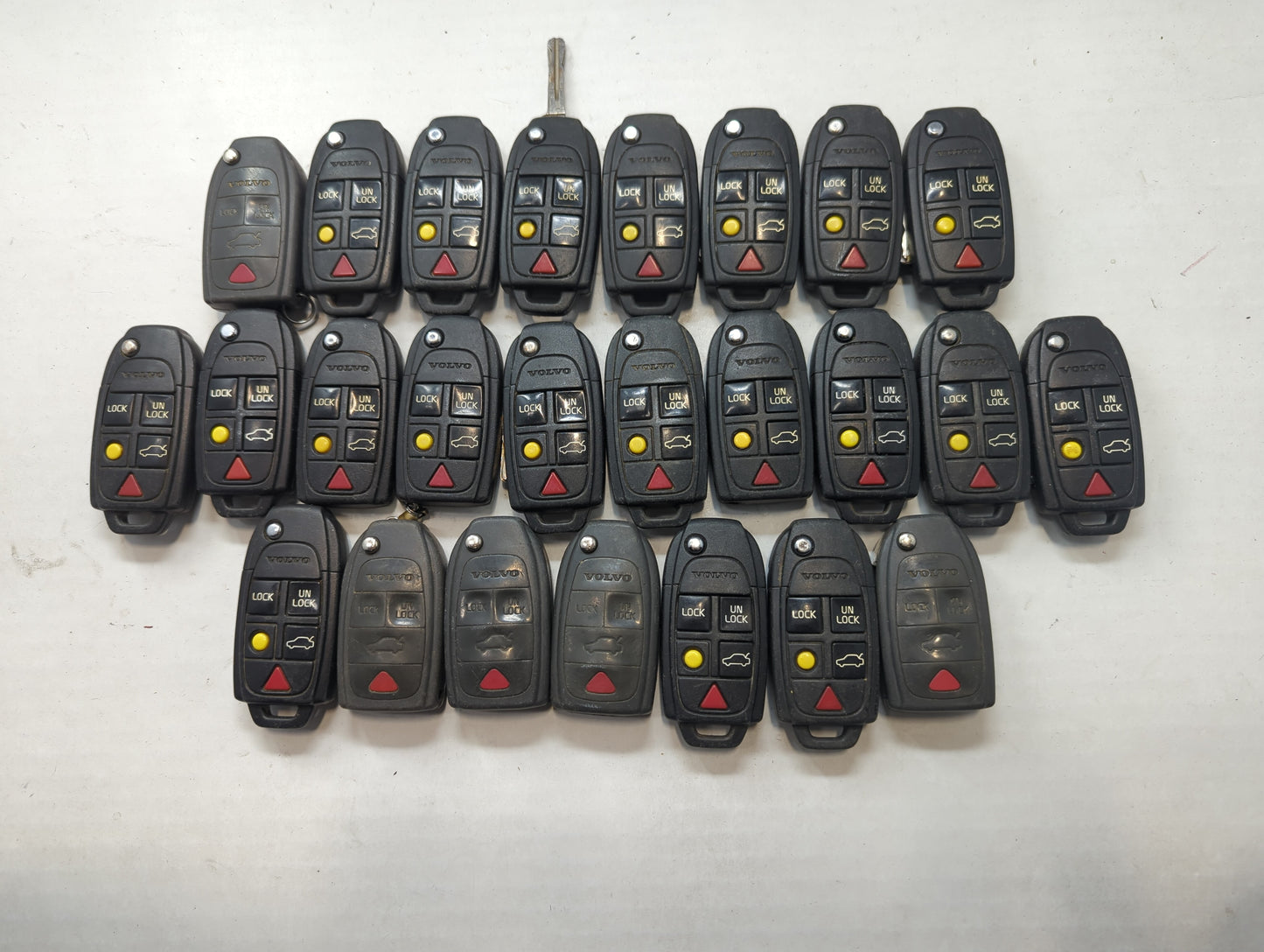 Lot of 25 Volvo Keyless Entry Remote Fob LQNP2T-APU - Oemusedautoparts1.com