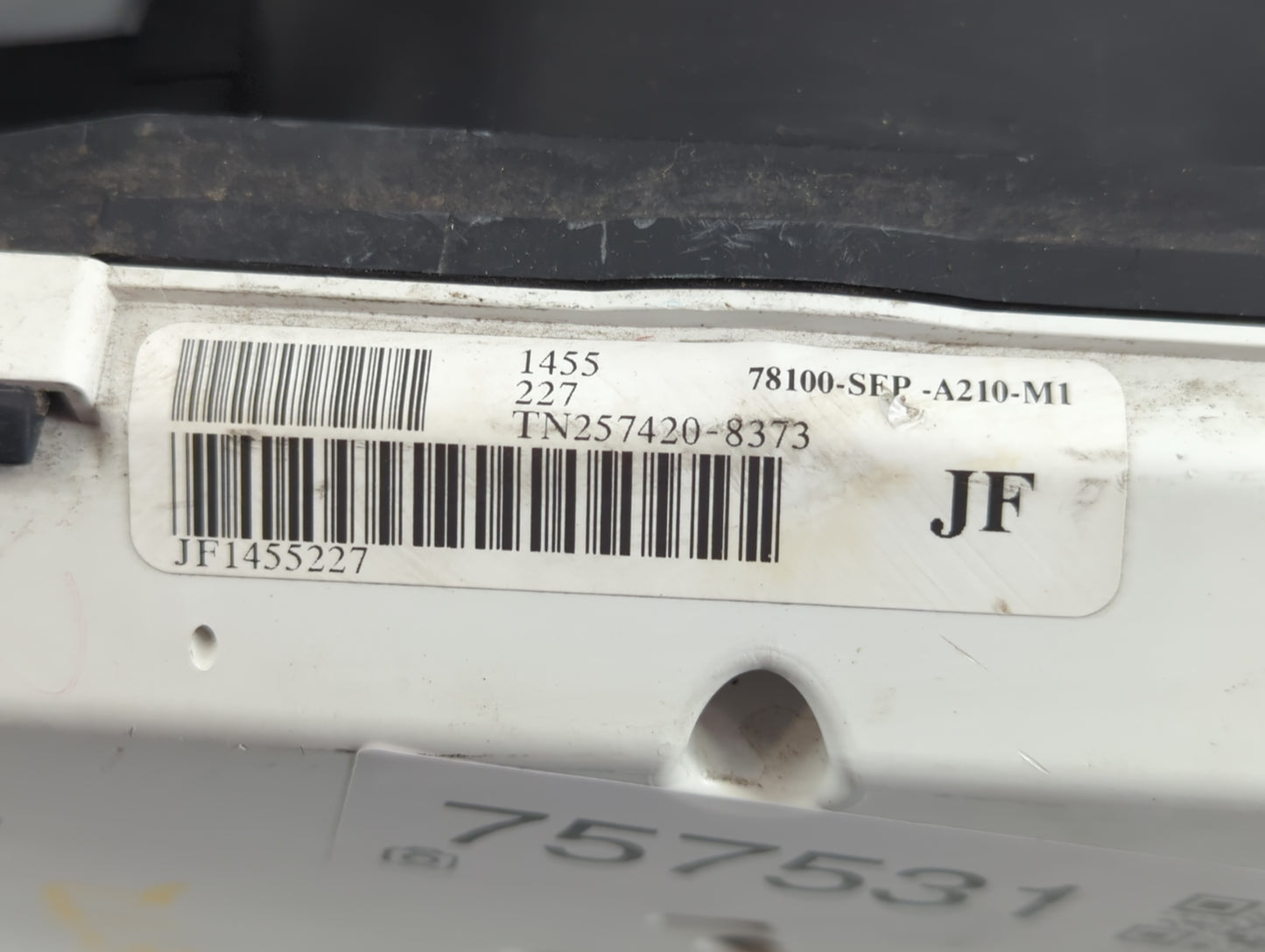 2005-2006 Acura Tl Instrument Cluster Speedometer Gauges P/N:TN257420-8373 78100-SEP-A210-M1 Fits Fits 2005 2006 OEM Used Auto Parts - Oemusedautoparts1.com