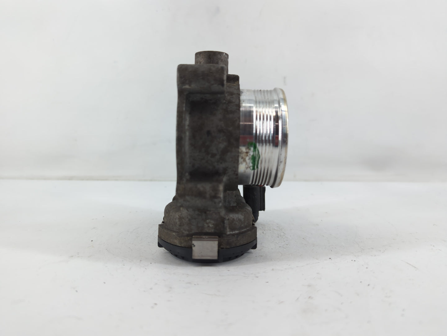 2015-2019 Lincoln Mkc Throttle Body P/N:DS7E-9F991-BB Fits Fits 2014 2015 2016 2017 2018 2019 2020 2021 2022 OEM Used Auto Parts - Oemusedautoparts1.com