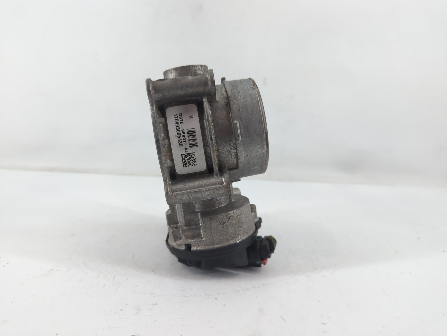 2014-2021 Ford Transit Throttle Body P/N:DS7E-9F991-AJ Fits Fits 2013 2014 2015 2016 2017 2018 2019 2020 2021 2022 OEM Used Auto Parts - Oemusedautoparts1.com
