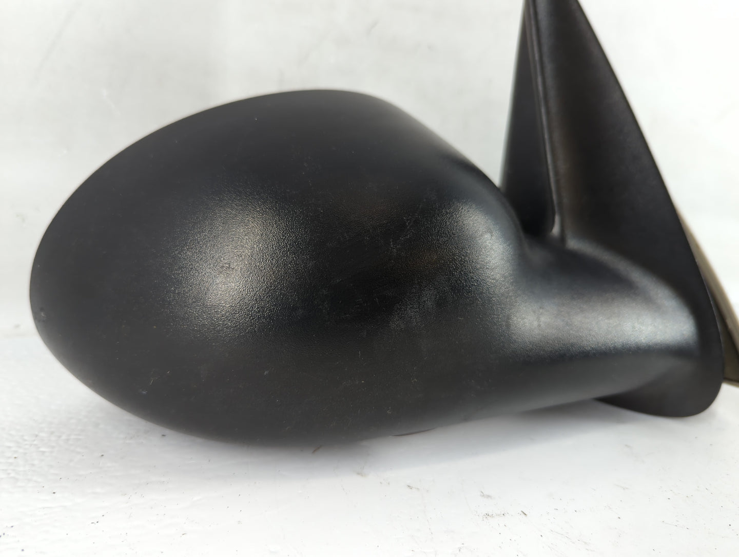 2007-2008 Chrysler Pt Cruiser Side Mirror Replacement Passenger Right View Door Mirror P/N:05067450AD Fits Fits 2007 2008 OEM Used Auto Parts - Oemusedautoparts1.com