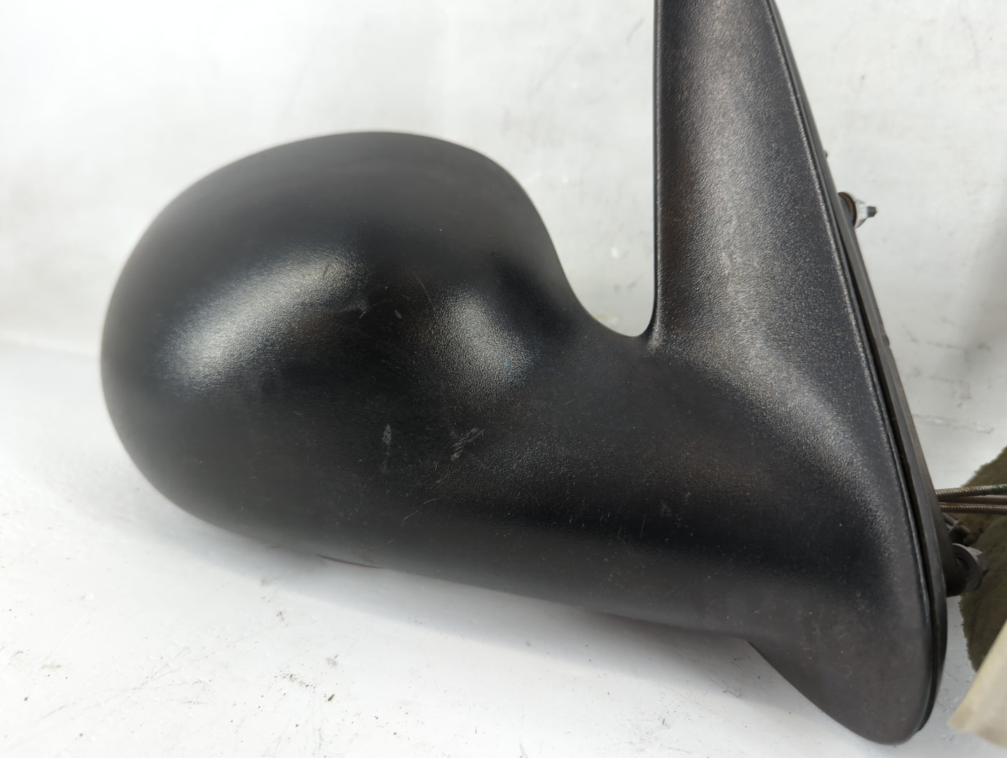 2007-2008 Chrysler Pt Cruiser Side Mirror Replacement Passenger Right View Door Mirror P/N:05067450AD Fits Fits 2007 2008 OEM Used Auto Parts - Oemusedautoparts1.com