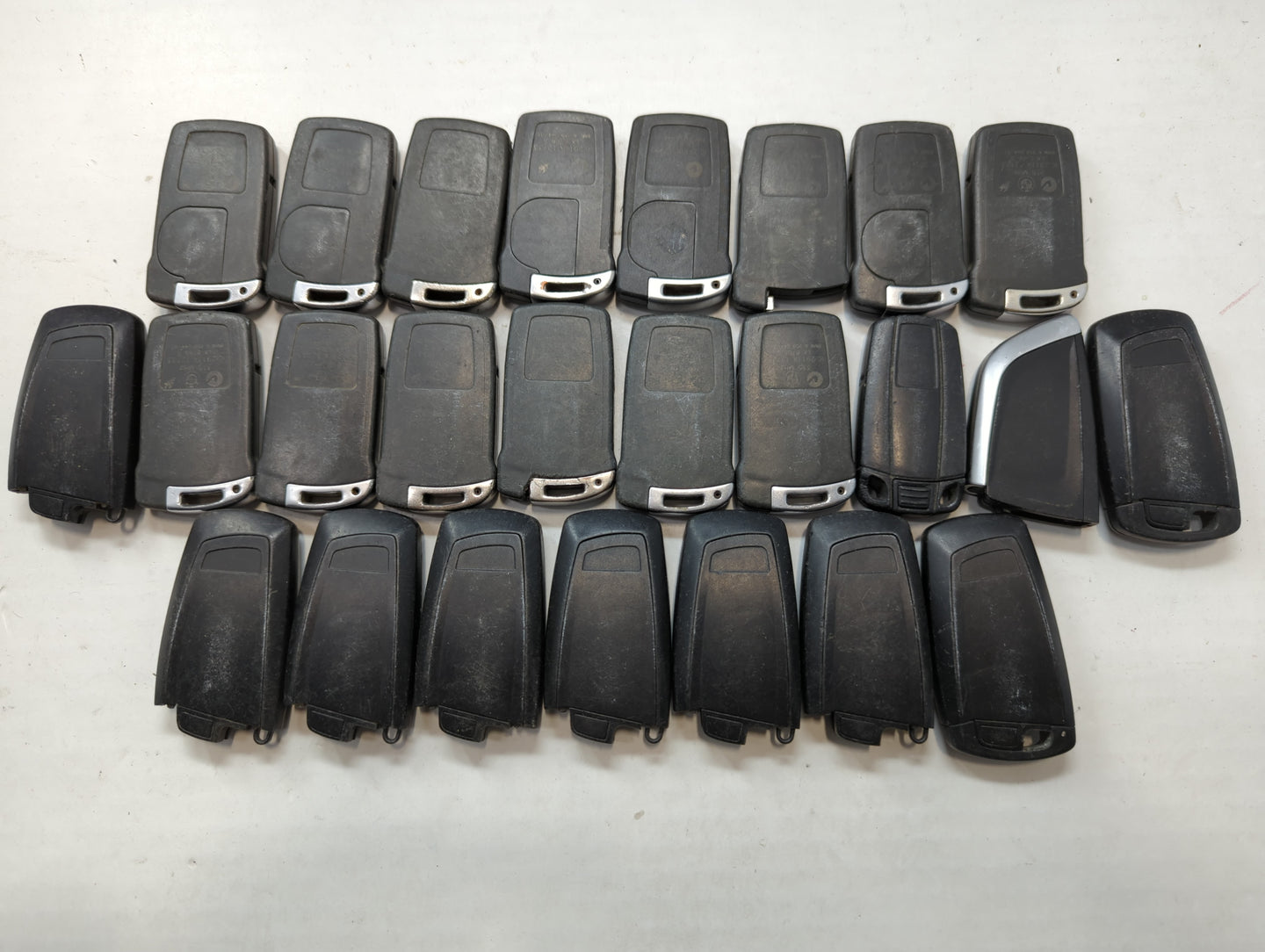 Lot of 25 Bmw Keyless Entry Remote Fob MIXED FCC IDS MIXED PART NUMBERS - Oemusedautoparts1.com