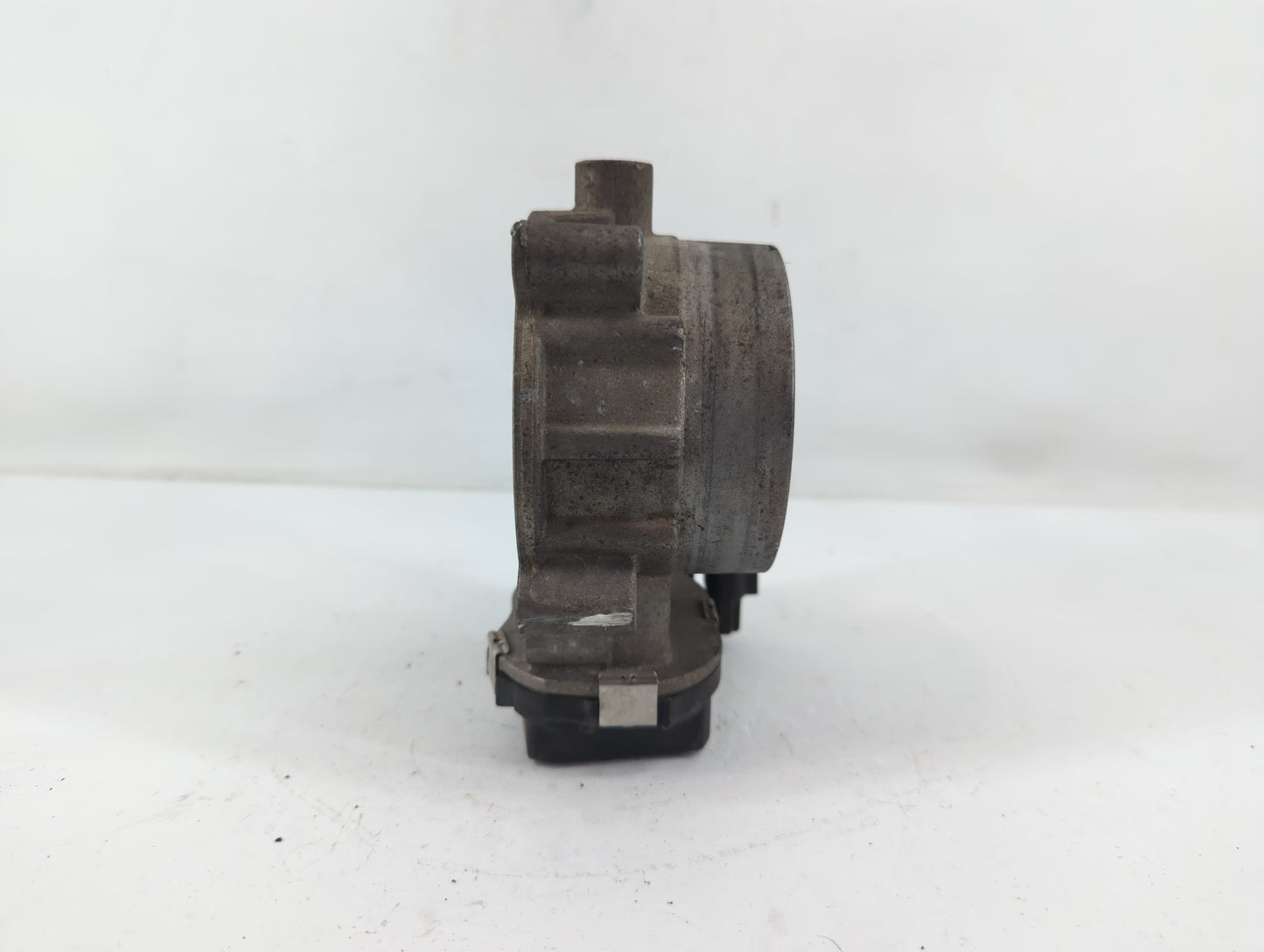 2013-2022 Dodge Challenger Throttle Body P/N:53034251AB Fits Fits 2012 2013 2014 2015 2016 2017 2018 2019 2020 2021 2022 OEM Used Auto Parts - Oemusedautoparts1.com