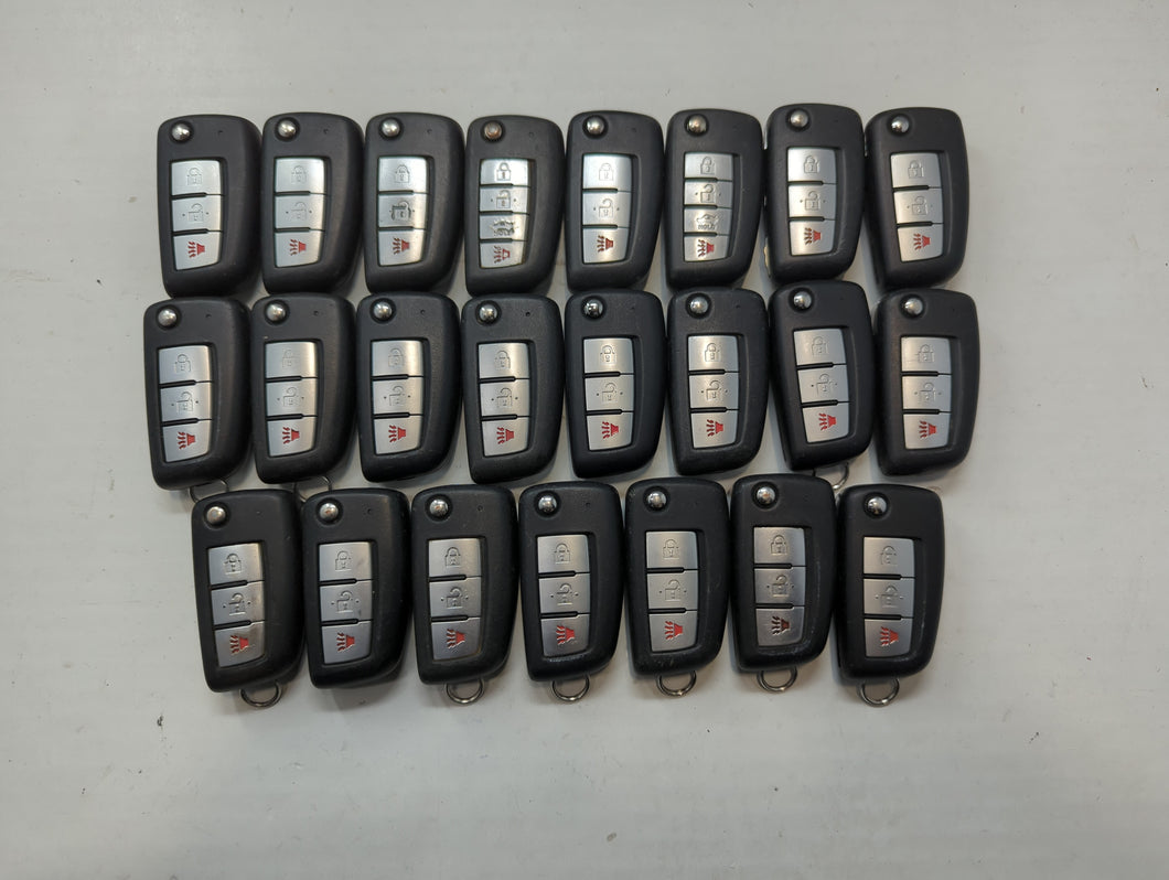 Lot of 25 Nissan Keyless Entry Remote Fob CWTWB1G767