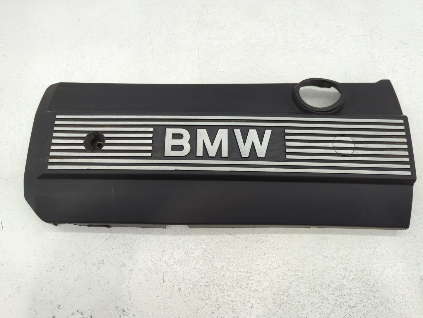2001 Bmw 325i Engine Cover - Oemusedautoparts1.com