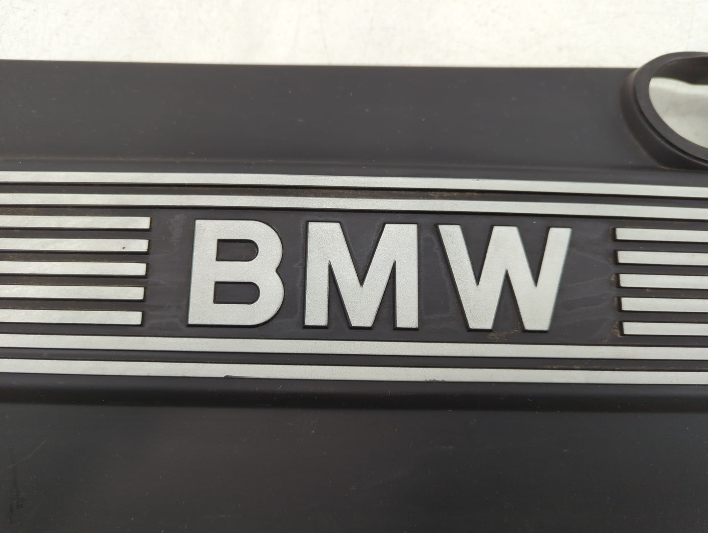 2001 Bmw 325i Engine Cover - Oemusedautoparts1.com