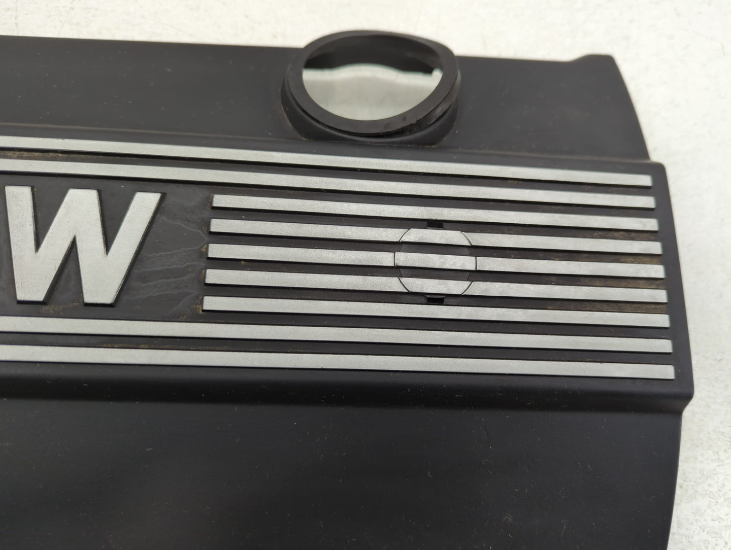 2001 Bmw 325i Engine Cover - Oemusedautoparts1.com