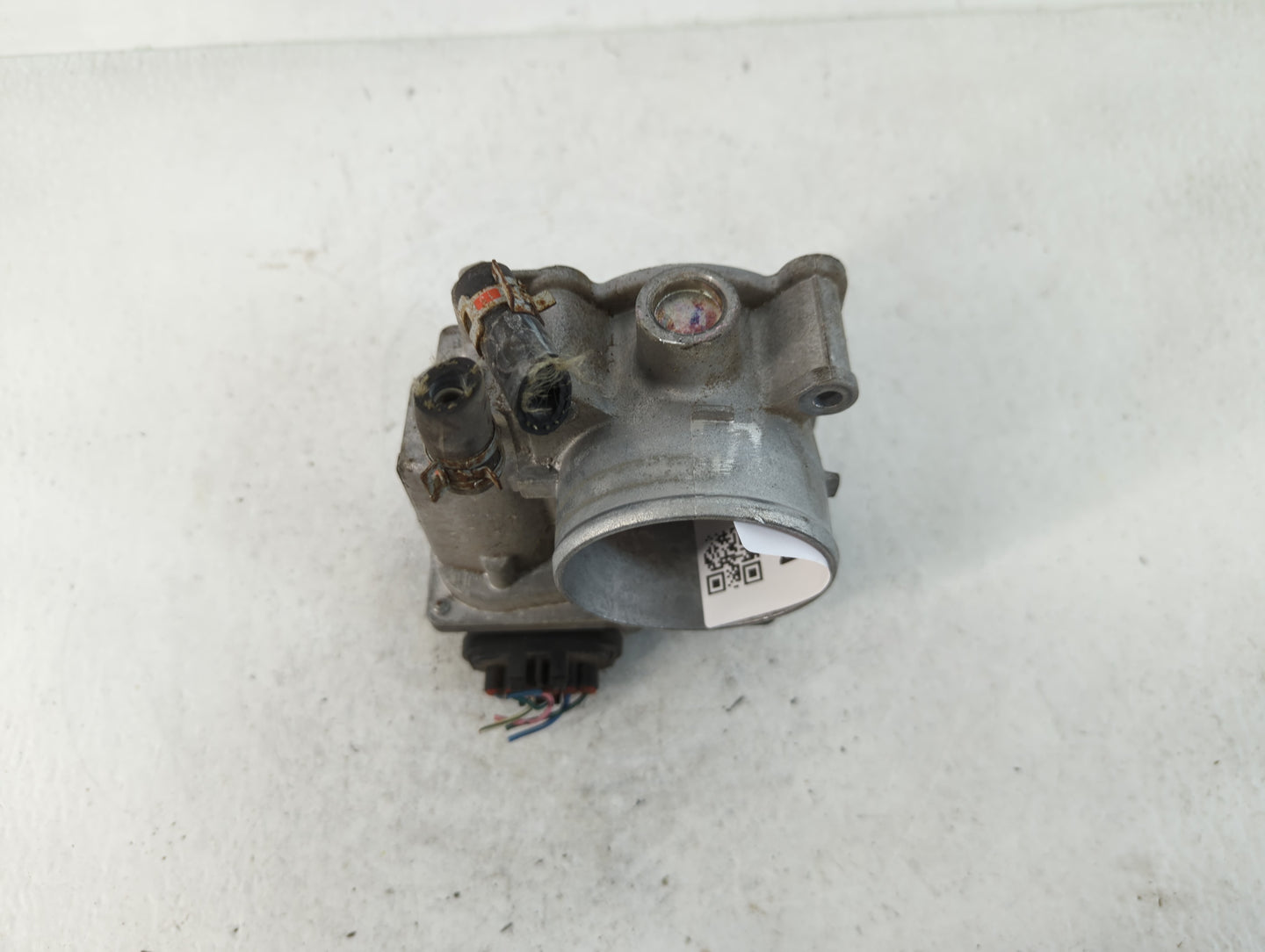 2005-2015 Toyota Tacoma Throttle Body P/N:22030-75020 Fits Fits 2005 2006 2007 2008 2009 2010 2011 2012 2013 2014 2015 OEM Used Auto Parts - Oemusedautoparts1.com